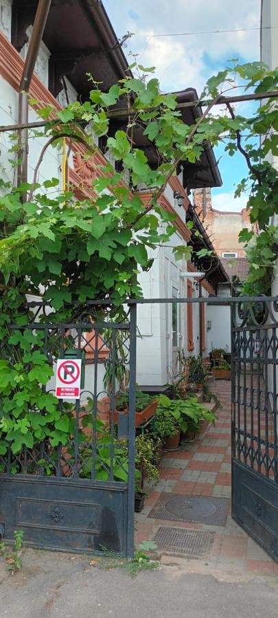 Casa Liveni Lägenhet Bukarest Exteriör bild