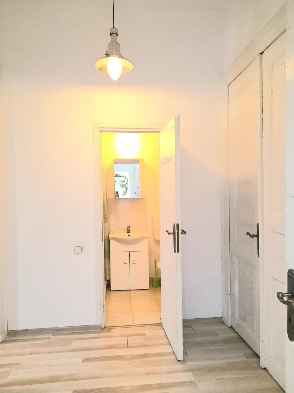 Casa Liveni Lägenhet Bukarest Exteriör bild