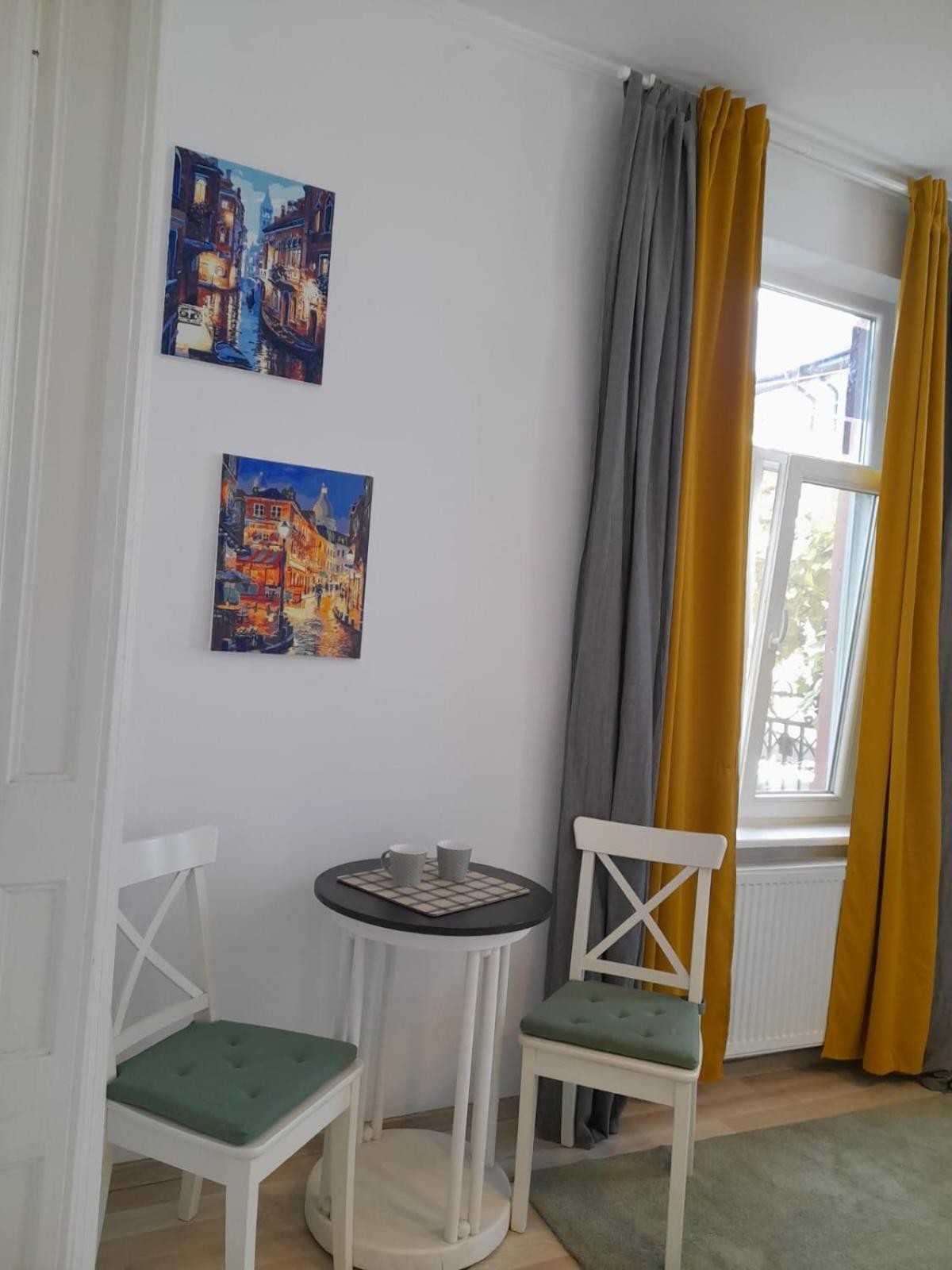 Casa Liveni Lägenhet Bukarest Exteriör bild